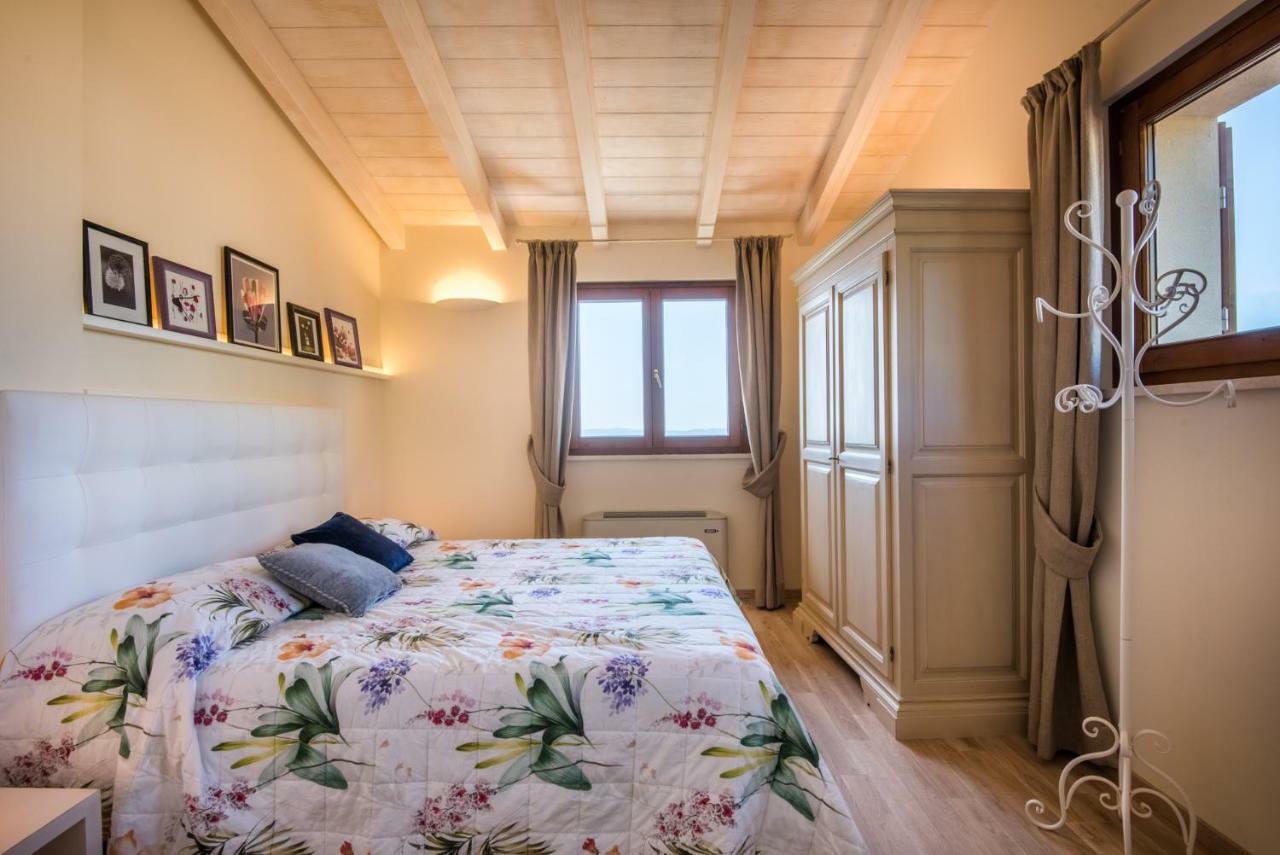 Casa Vacanze Squarcialupi Castellina in Chianti Exterior foto