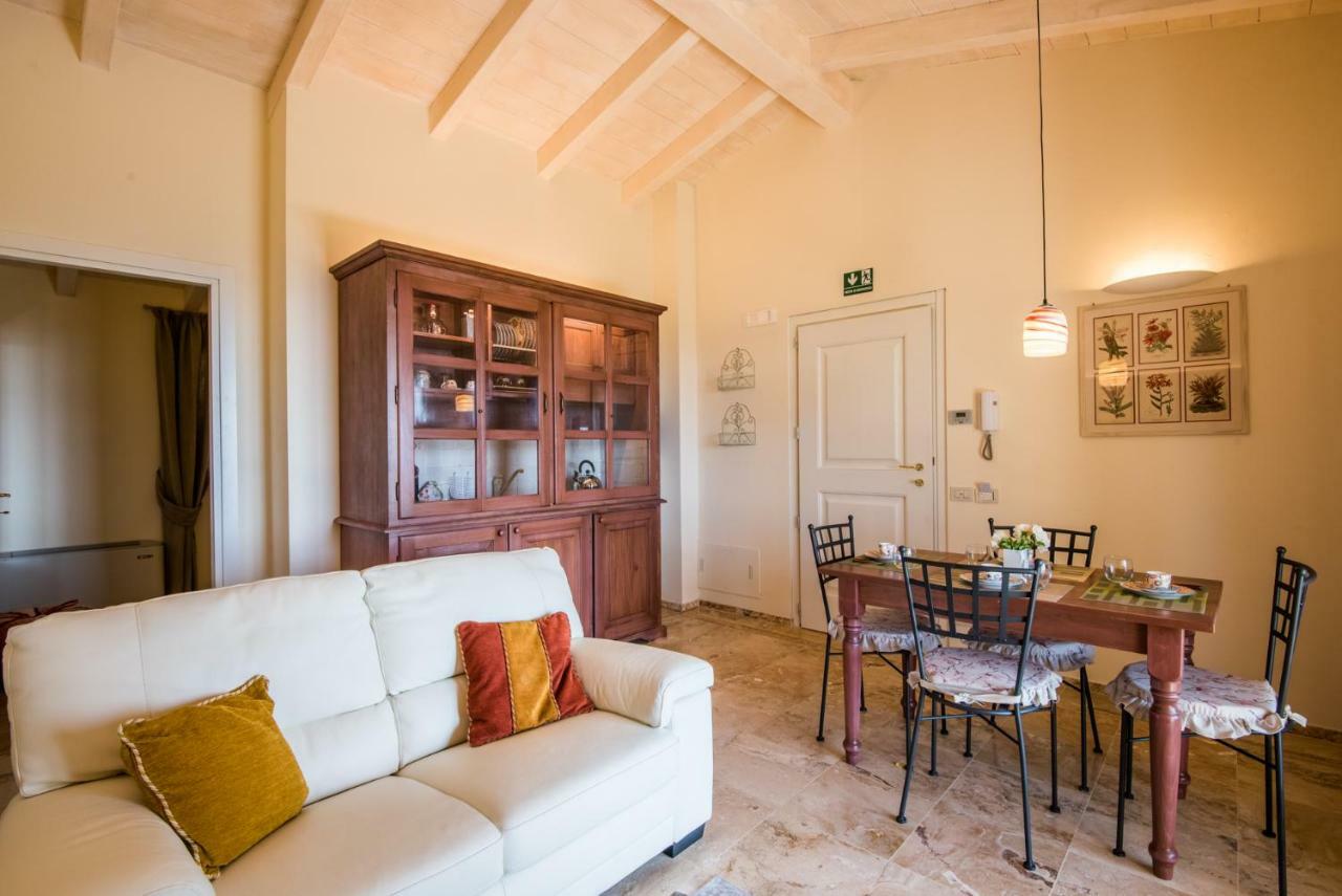 Casa Vacanze Squarcialupi Castellina in Chianti Exterior foto